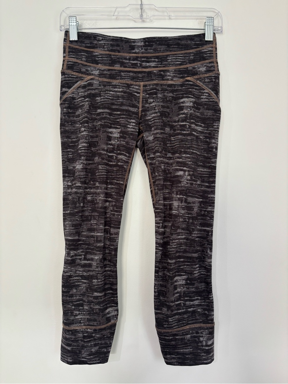 Athleta Black Marled Capri Leggings with Contrast Stitching